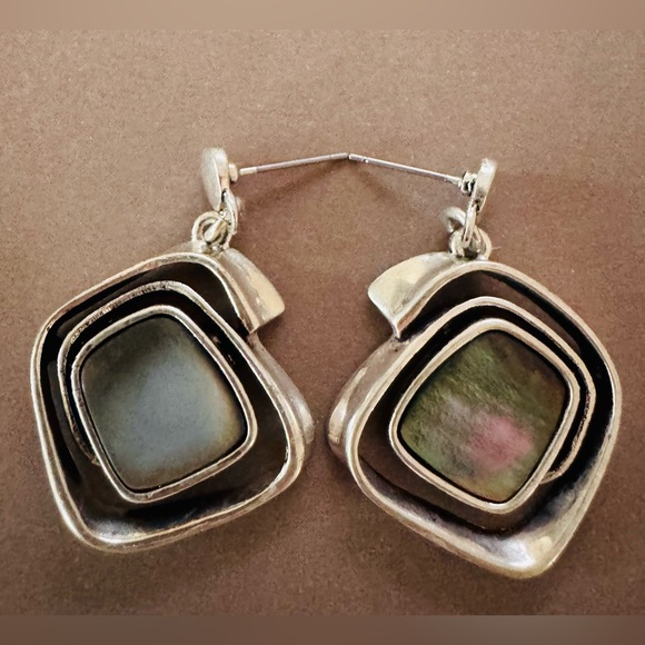 Mother of Pearl Earrings - Picture 8 of 8
